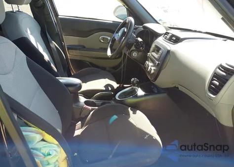 2016 Kia Soul z USA, uszkodzony, nr VIN KNDJN2A23G7313479